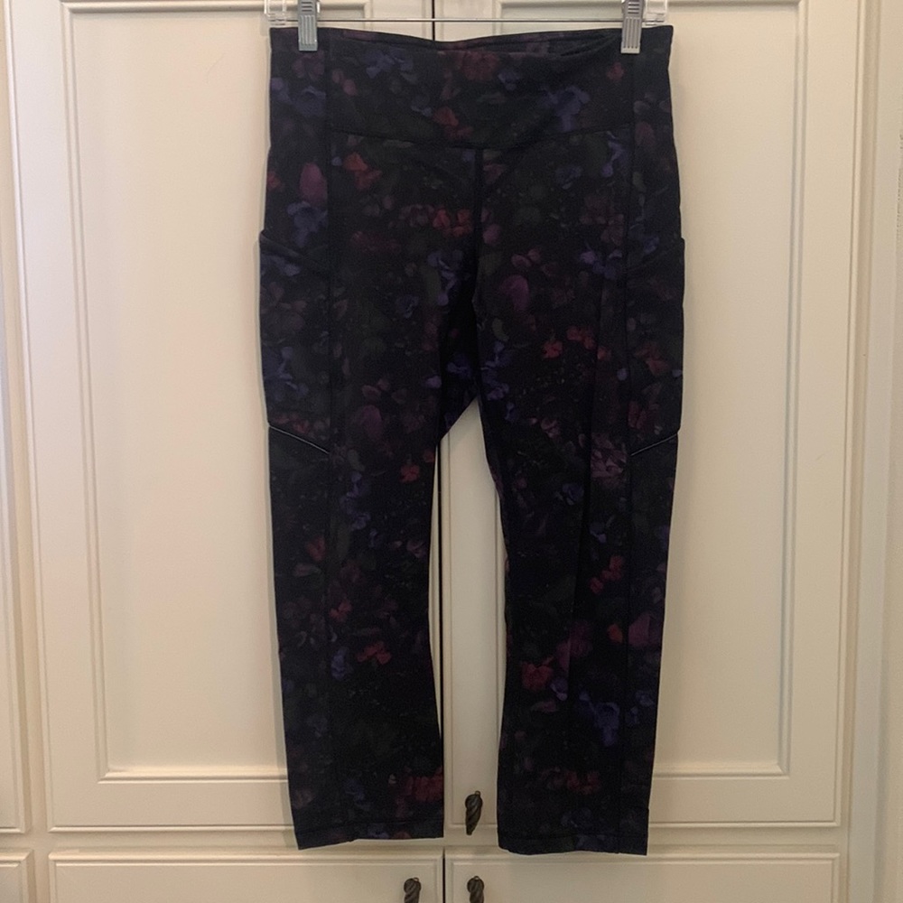 Lululemon cropped tights